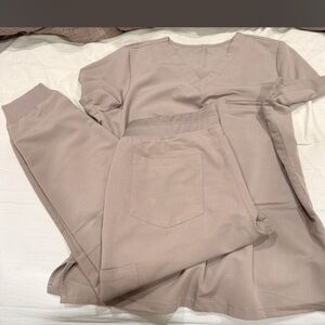 Mandala Macchiato V-Neck Scrub Set